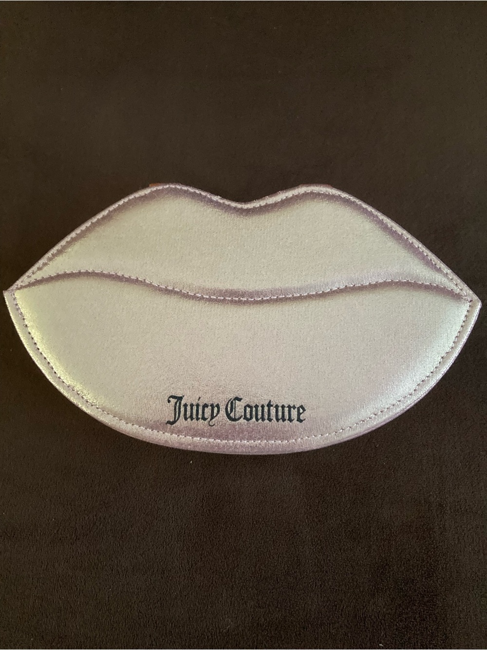 🩷NEW Juicy Couture Cute Lip Shaped Travel Jewelry Case